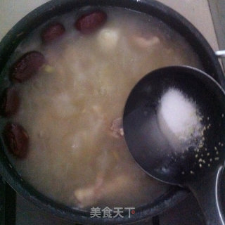 Autumn Health-chestnut Chicken Soup recipe