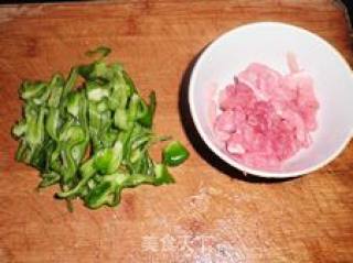 Iodine-filled Kelp and Green Pepper Shredded Pork recipe