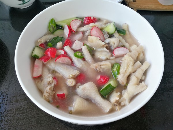 Chicken Feet with Radish and Cucumber recipe