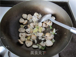 Beef Tenderloin with Straw Mushroom in Oyster Sauce recipe