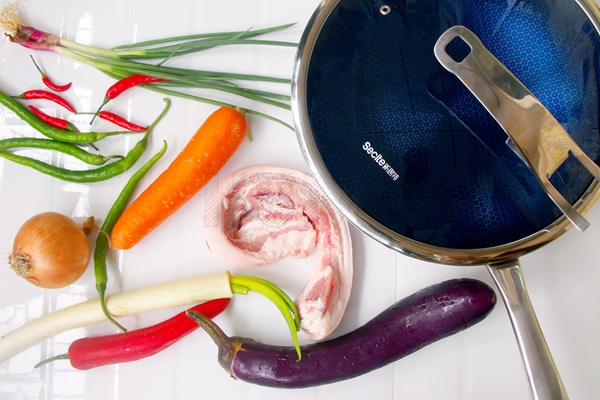 Carrot and Eggplant Roast Pork recipe