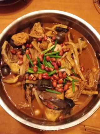 Snail and Duck Feet in Clay Pot recipe