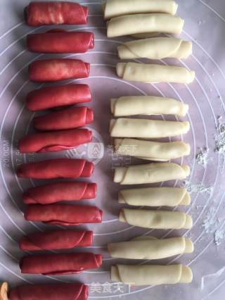 #aca烤明星大赛#red Yeast Rice Cake with Coconut Paste and Lotus recipe