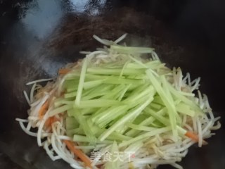 Cucumber Bean Sprouts recipe