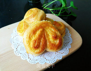 Heart Shaped Coconut Bread recipe
