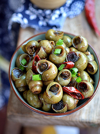 Fried Snails with Spicy Sauce