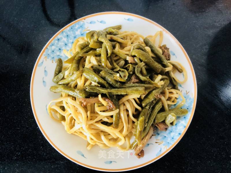 Braised Noodles with Beans recipe