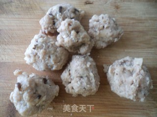 Handmade-mushroom Pork Balls recipe