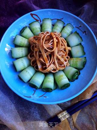 Cucumber Roll with Bean Curd recipe