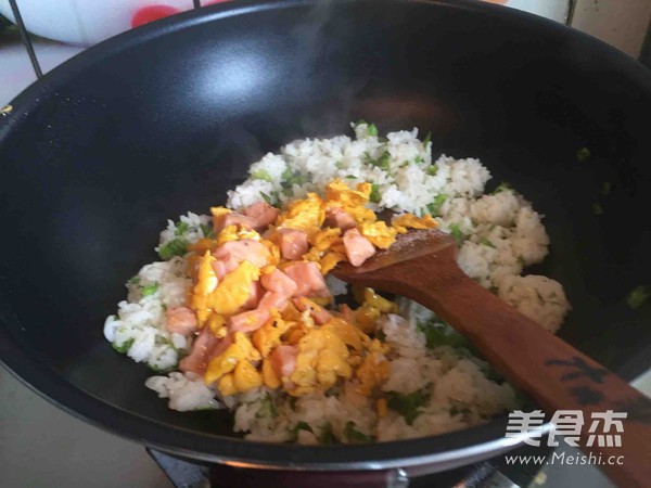 Fried Rice with Yuqian Salmon Egg recipe