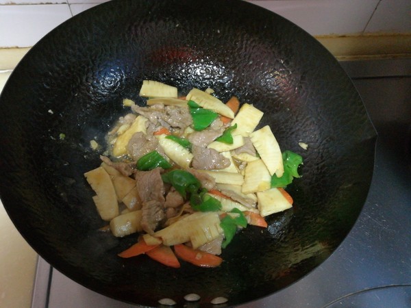 Fried Pork with Winter Bamboo Shoots recipe