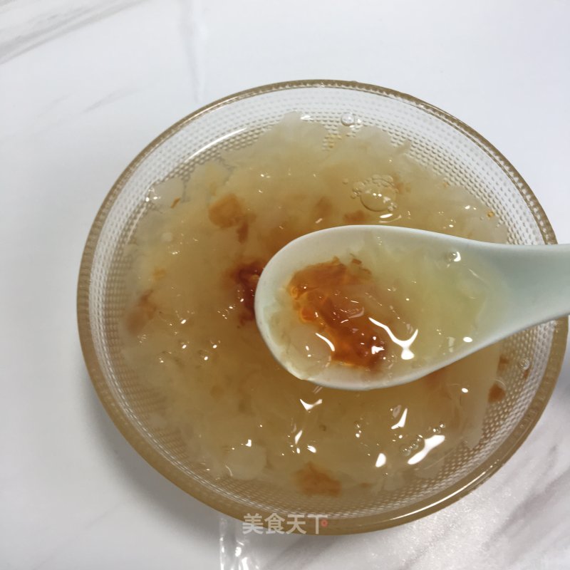 Peach Gum White Fungus Soup recipe