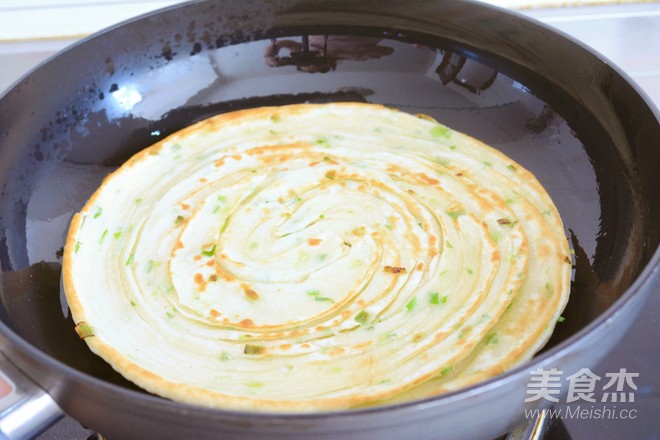 Scallion Pancakes with Crispy Outside and Tender Inside (super Detailed) recipe