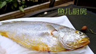 Fragrant Braised Overnight Yellow Croaker ── Private Kitchen of "fish Kitchen" recipe