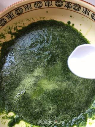 Hand-rolled Spinach Noodles in Red Oil recipe