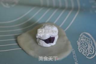 Microwave Purple Sweet Potato Xuemei Niang recipe