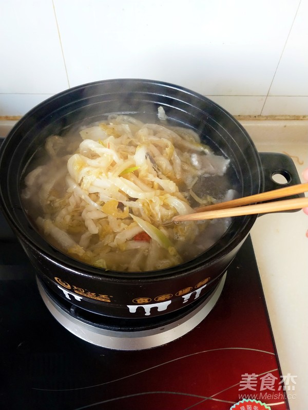 Sauerkraut Stewed White Meat recipe