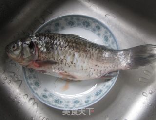 Carrot Corn Crucian Carp Soup recipe