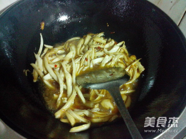 Fried Pleurotus Eryngii with Chopped Pepper recipe