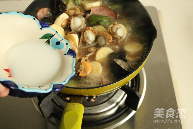 Loofah Seafood Tofu Pot recipe