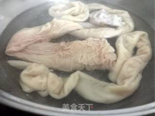 Stir-fried Pork Intestines with Garlic recipe