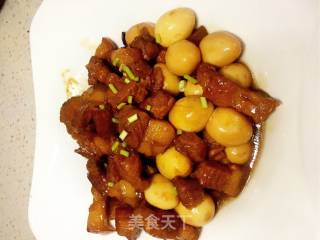 Braised Pork with Quail Eggs recipe