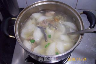 Garlic and Radish Chicken Bone Soup recipe