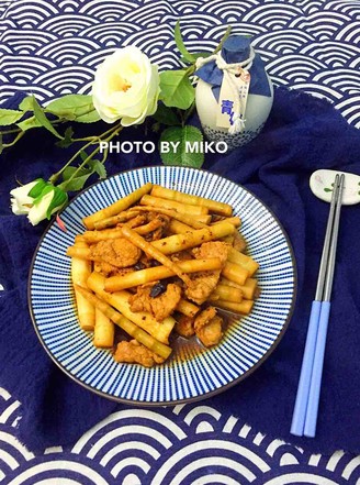 Stir-fried Bamboo Shoot Tips with Soy Sauce