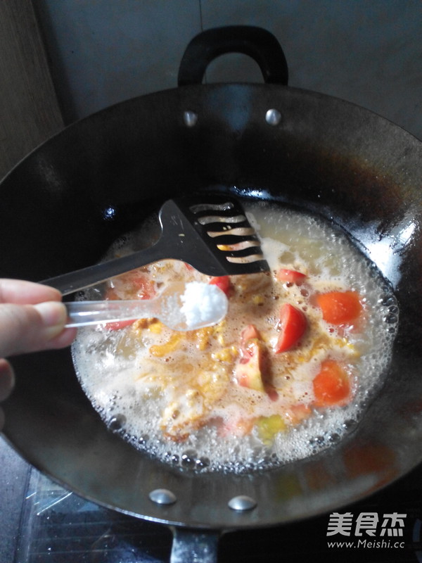 Tomato and Egg Noodles recipe