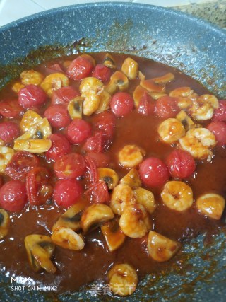 Shrimp, Mushroom, Tomatoes recipe