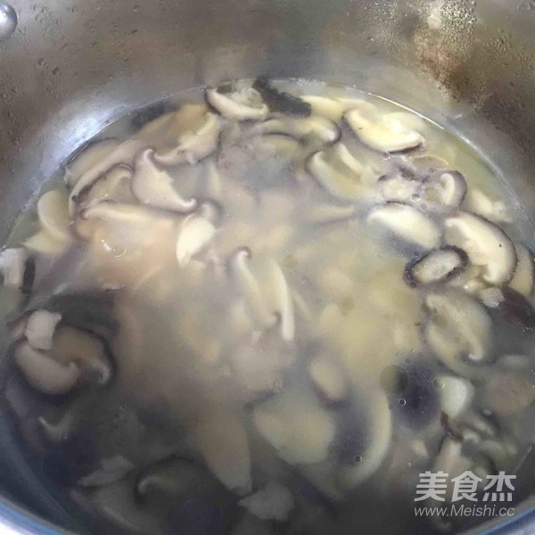 Fresh Mushroom Soup recipe