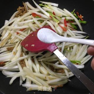 Stir-fried Shredded Pork with Cabbage recipe