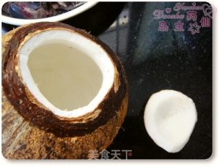 The Fragrance of Coconut Floats into Lingnan-the Original Coconut Braised Bamboo Silk Chicken recipe