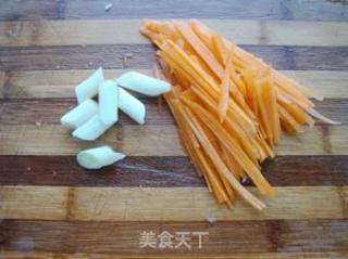 Stir-fried Sweet Bamboo Shoots with Carrots recipe