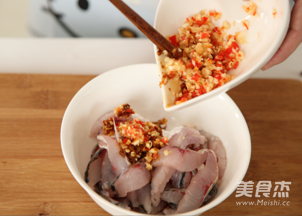 Four Stars Watching The Moon-gannan Specialty, Xingguo Rice Noodle Fish, Fish recipe