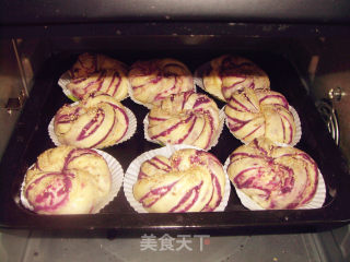 Purple Sweet Potato Bread Roll recipe