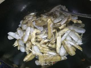 Stir-fried Razor Clams recipe