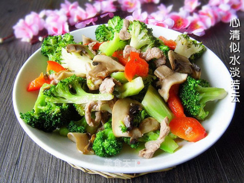 Braised Broccoli with Mushrooms and Shredded Pork recipe