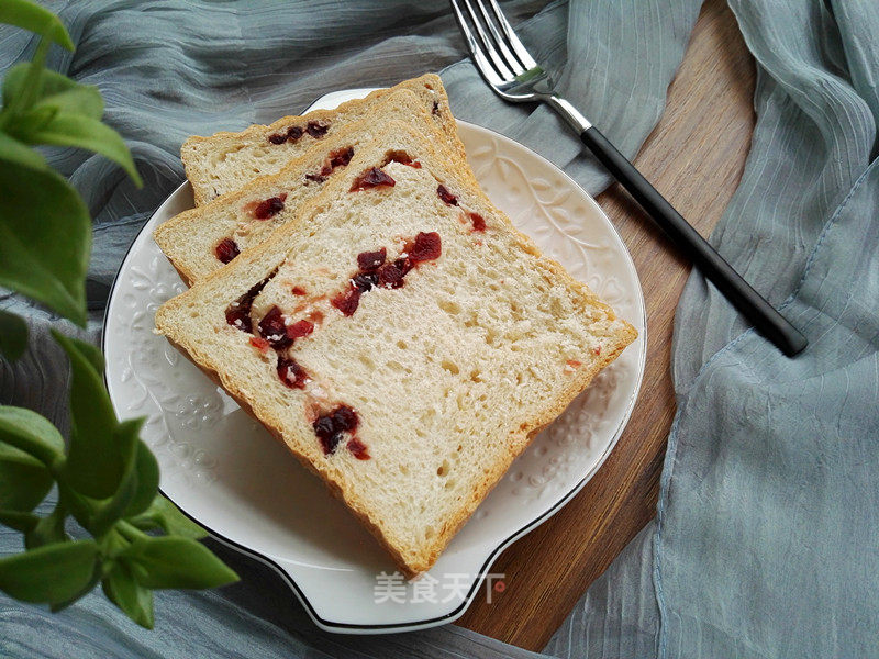 # Fourth Baking Contest and is Love to Eat Festival# Cranberry Brown Wheat Toast recipe