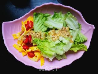 Mixed Lettuce with Shredded Egg recipe