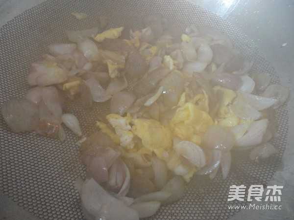 Stir-fried Pork with Shallots recipe