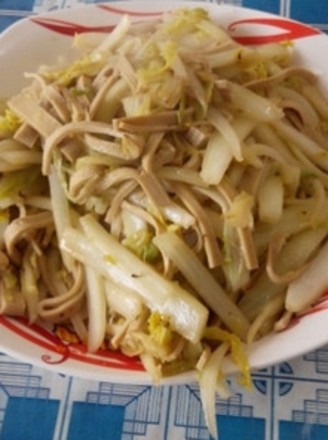 Stir-fried Shredded Tofu with Cabbage Heart recipe