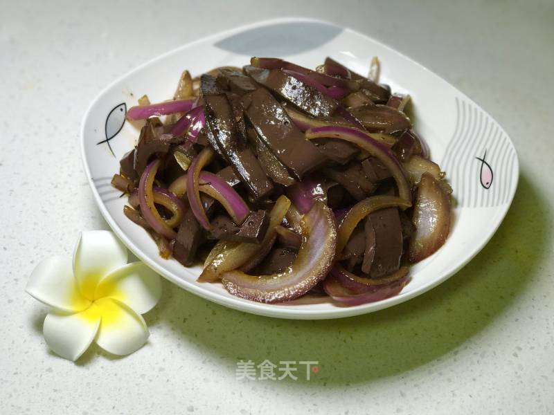 Stir-fried Blood Tofu with Onion and Cumin recipe