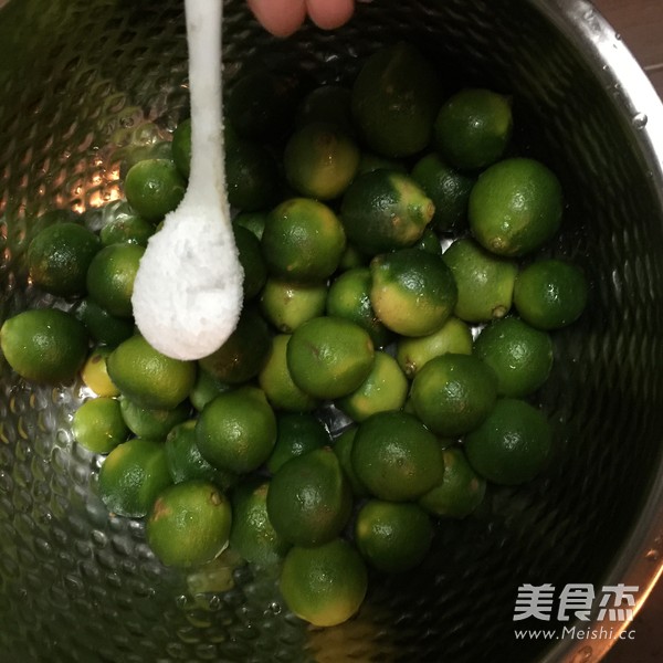 Green Kumquat Fruit Tea recipe