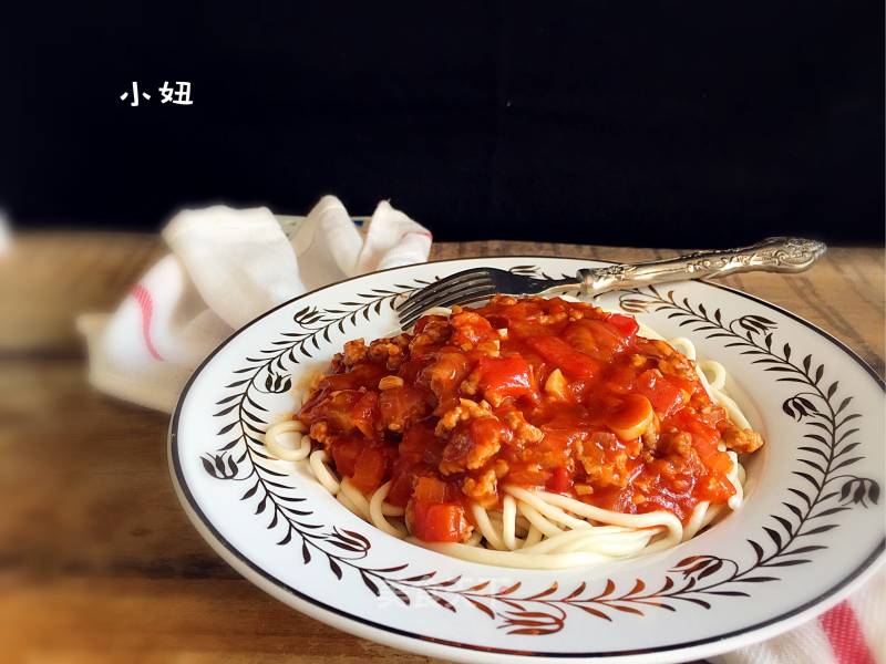 Noodles with Tomato Sauce and Beef Sauce recipe