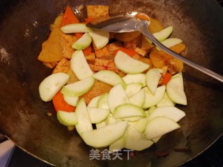 Stir-fried Vegetables with Fish Flavored Potato Chips recipe