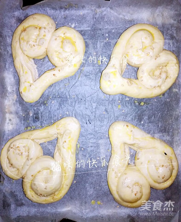 Coconut Heart Shaped Bread recipe