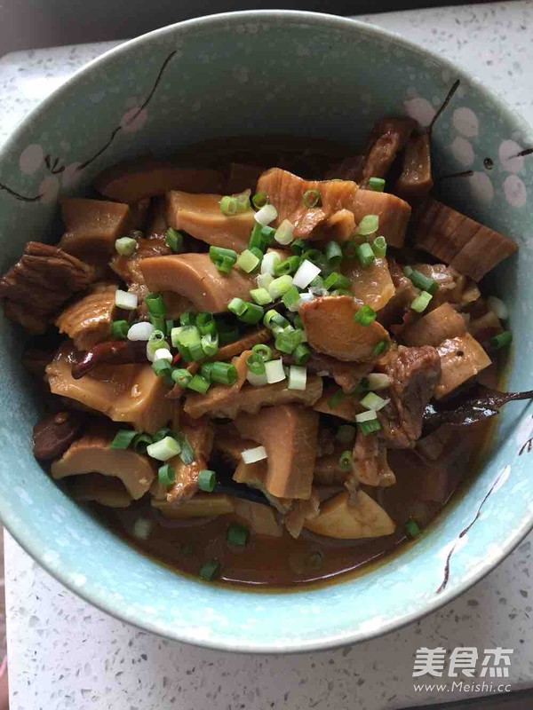 Roast Beef with Bamboo Shoots recipe