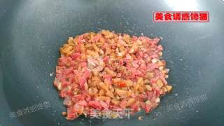 Colored Sticky Rice with Sausage recipe