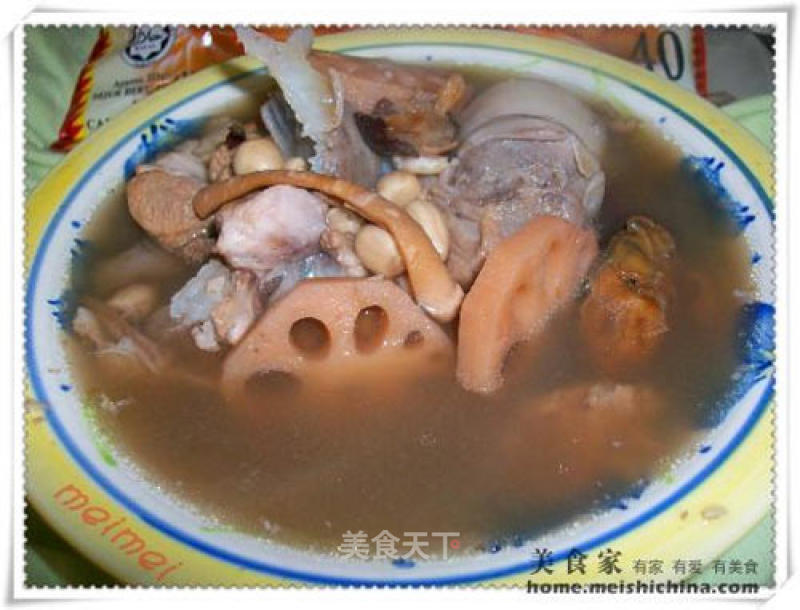 Homemade Soup@@排骨吊片lotus Root Peanut Soup